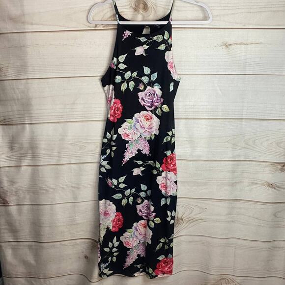 Joe & Elle Dresses & Skirts - Joe & Elle Black Floral Print High Neck Bodycon Midi Dress Size Medium